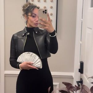 Meet your Posher, Gabrielle